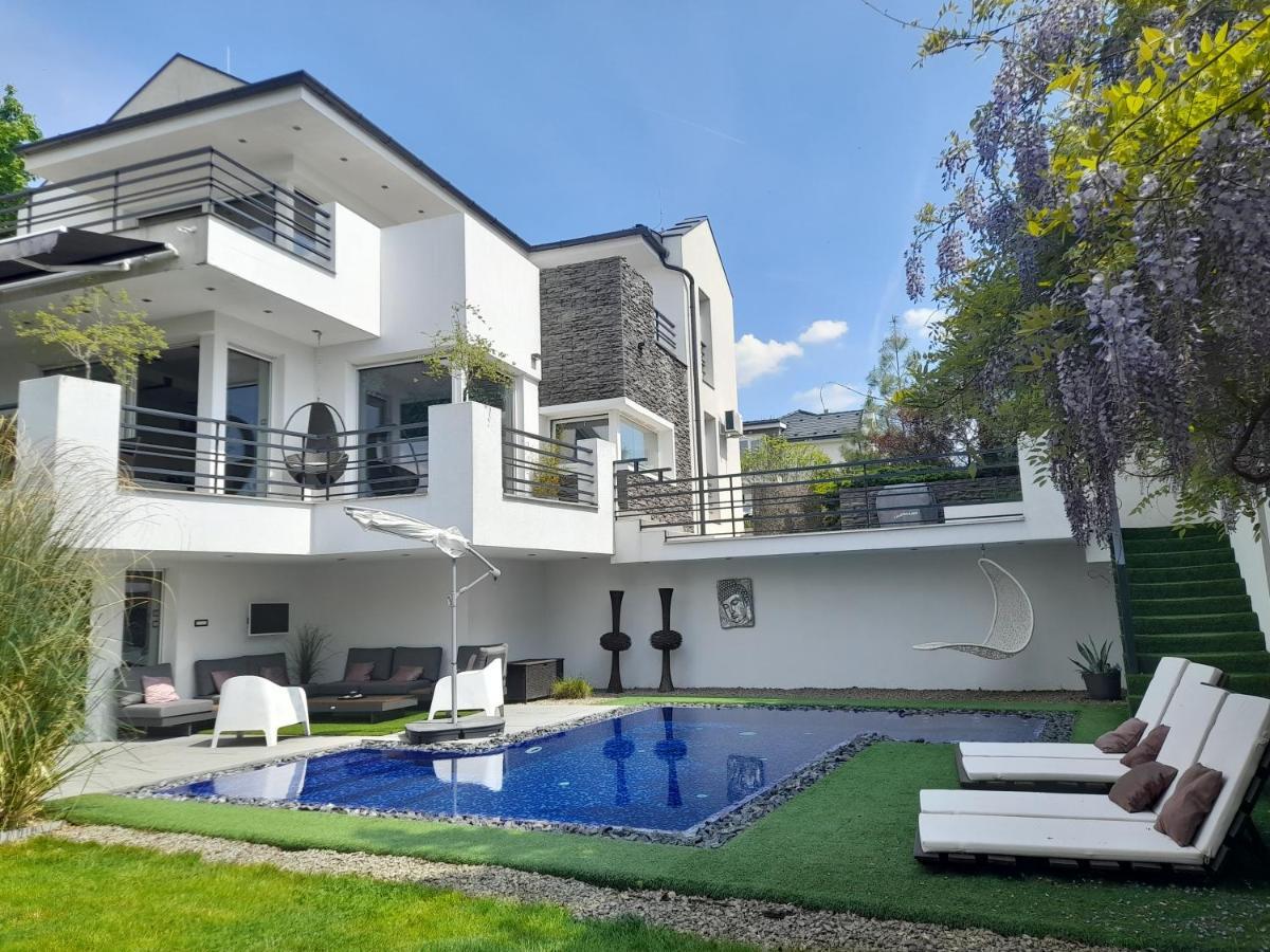 Private Family Villa Budaörs Εξωτερικό φωτογραφία