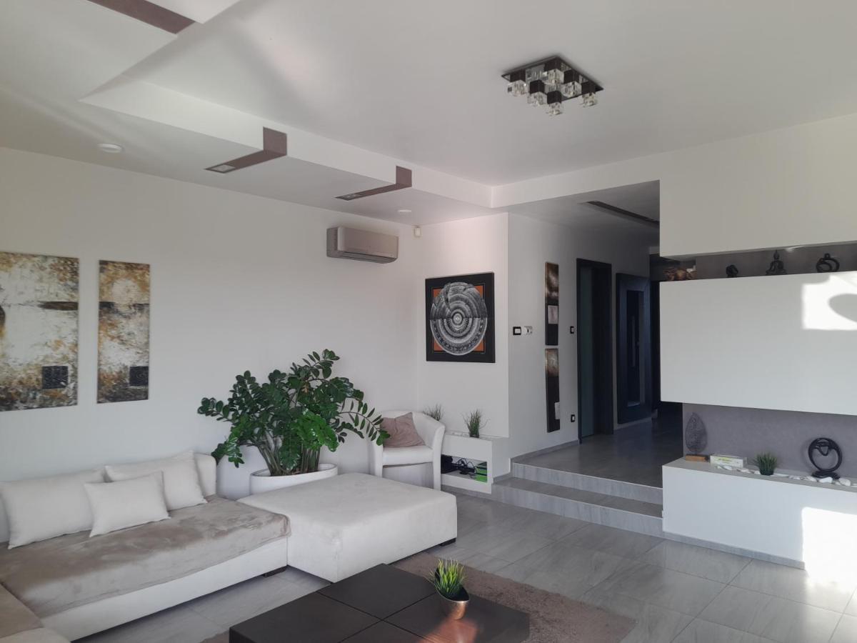 Private Family Villa Budaörs Εξωτερικό φωτογραφία